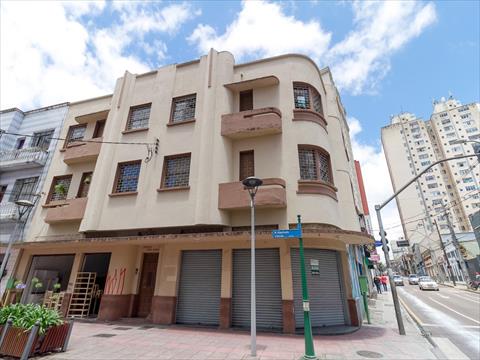 Apartamento para locacao no Centro em Curitiba com 35m² por R$ 1.430,00
