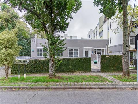 Apartamento para locacao no Merces em Curitiba com 35m² por R$ 1.650,00