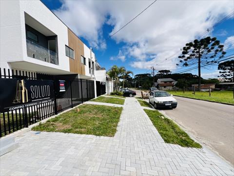 Sobrado para venda no Pinheirinho em Curitiba com 297,5m² por R$ 499.000,00