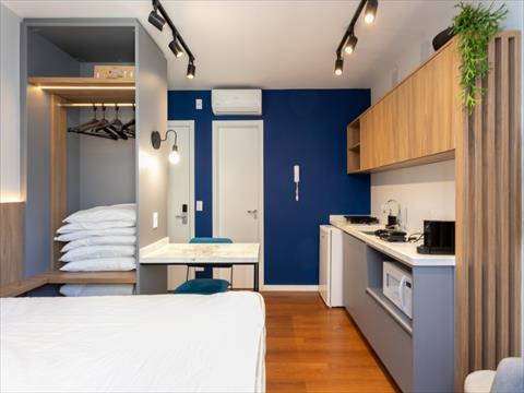 Apartamento para locacao no Centro em Curitiba com 31,36m² por R$ 2.200,00