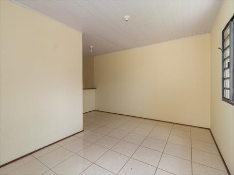 Casa Residencial para locacao no Santa Candida em Curitiba com 50m² por R$ 1.925,00