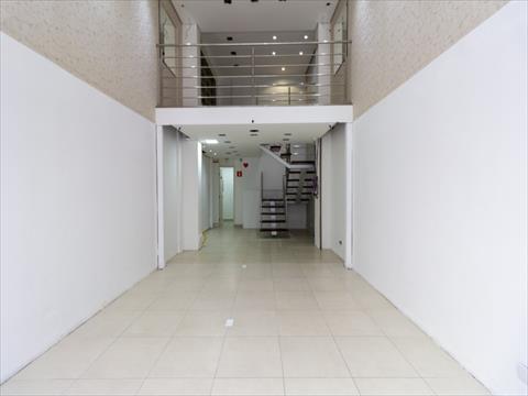 Loja para locacao no Centro em Curitiba com 44,7m² por R$ 3.850,00