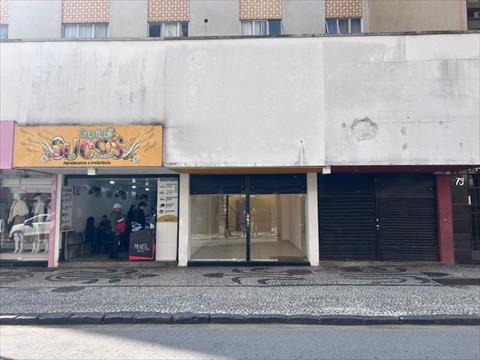Loja para locacao no Centro em Curitiba com 80m² por R$ 4.180,00