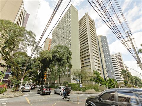 Apartamento para locacao no Bigorrilho em Curitiba com 204,6m² por R$ 3.850,00