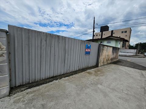 Terreno para locacao no Itaum em Joinville com 240m² por R$ 1.700,00
