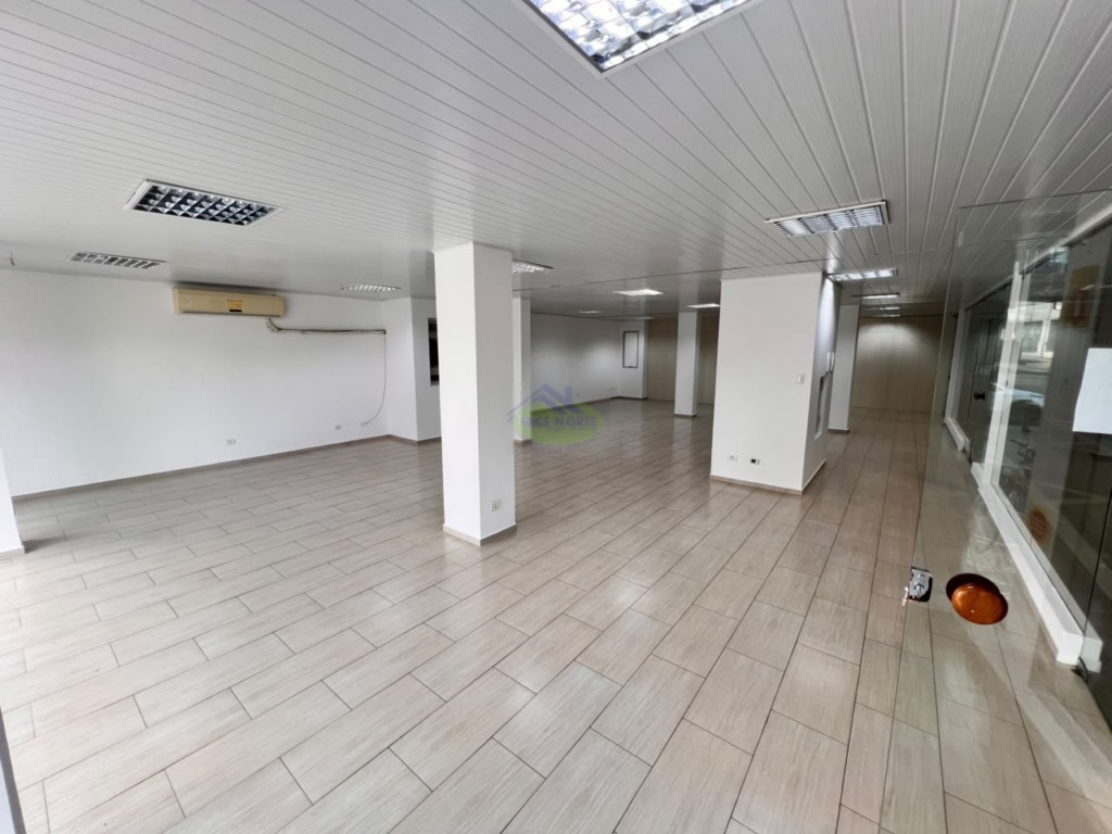 Loja para locacao no Centro em Rio Negro com 130,9m² por R$ 5.880,00