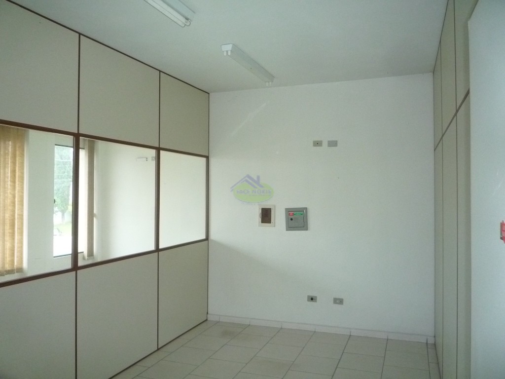 Sala para locacao no Centro em Mafra com 67,75m² por R$ 1.380,00
