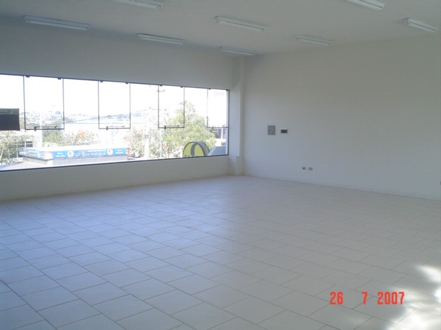 Sala para locacao no Centro em Mafra com 67,75m² por R$ 1.140,00