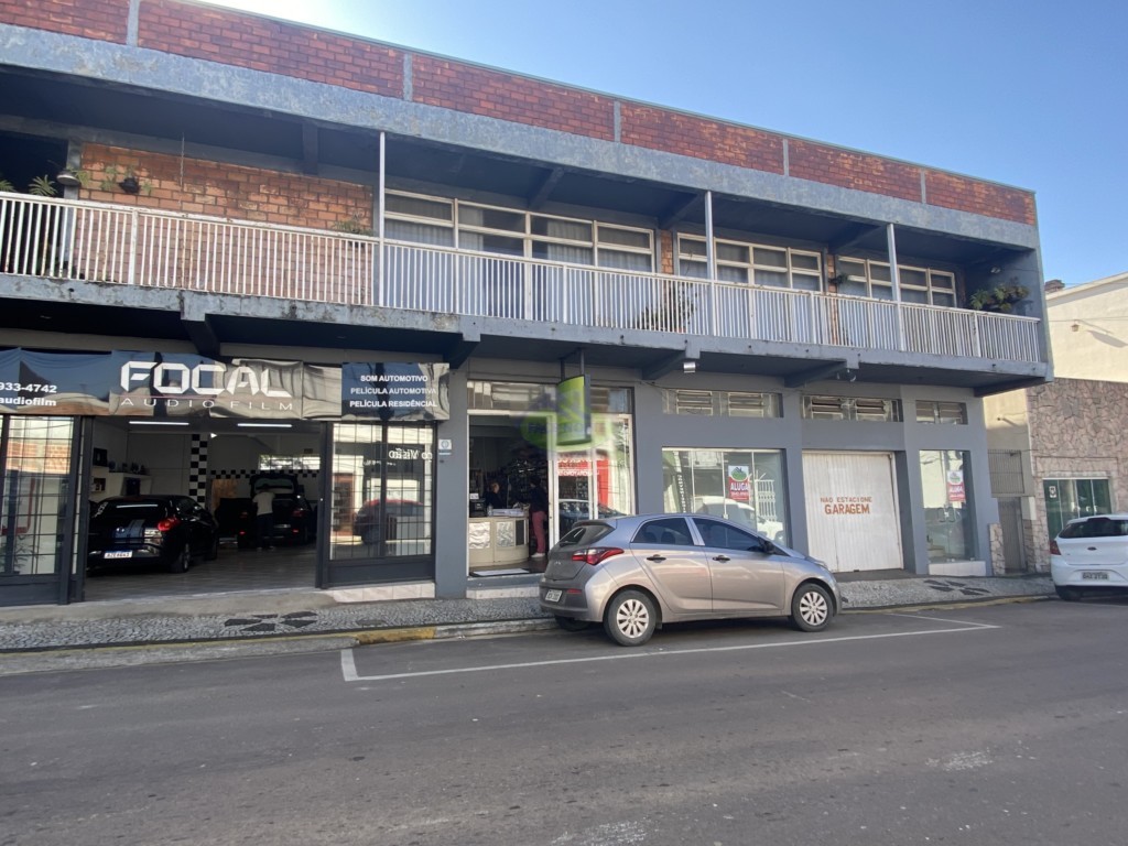 Loja para locacao no Centro em Rio Negro com 42m² por R$ 2.040,00