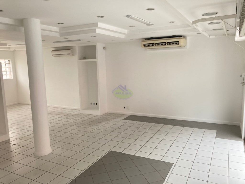 Loja para locacao no Centro I Baixada em Mafra com 80m² por R$ 7.900,00