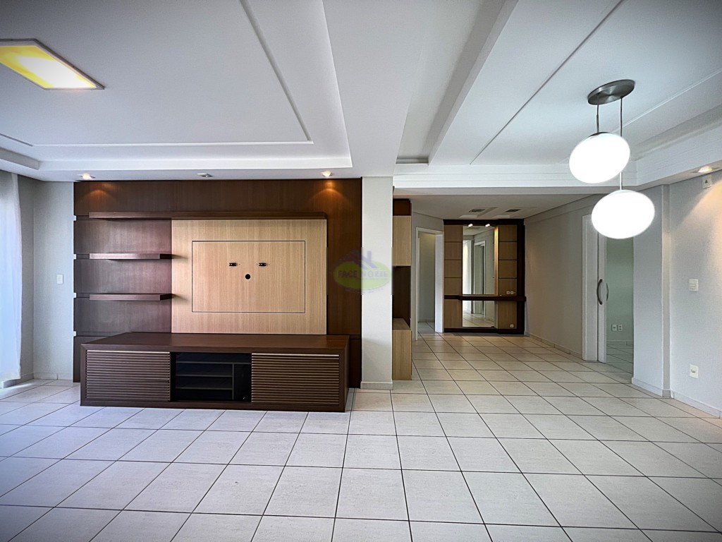 Apartamento para locacao no Centro II Alto de Mafra em Mafra com 234,35m² por R$ 3.480,00