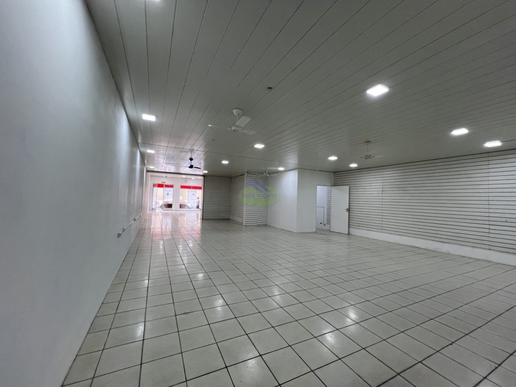 Loja para locacao no Centro I Baixada em Mafra com 150m² por R$ 9.000,00