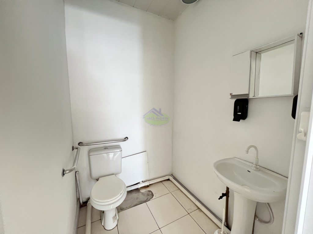Loja para locacao no Centro I Baixada em Mafra com 30m² por R$ 4.200,00