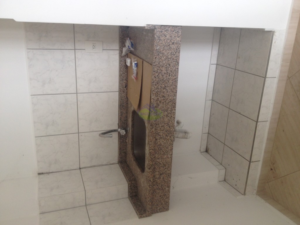 Loja para locacao no Campo do Gado em Rio Negro com 100,63m² por R$ 3.240,00