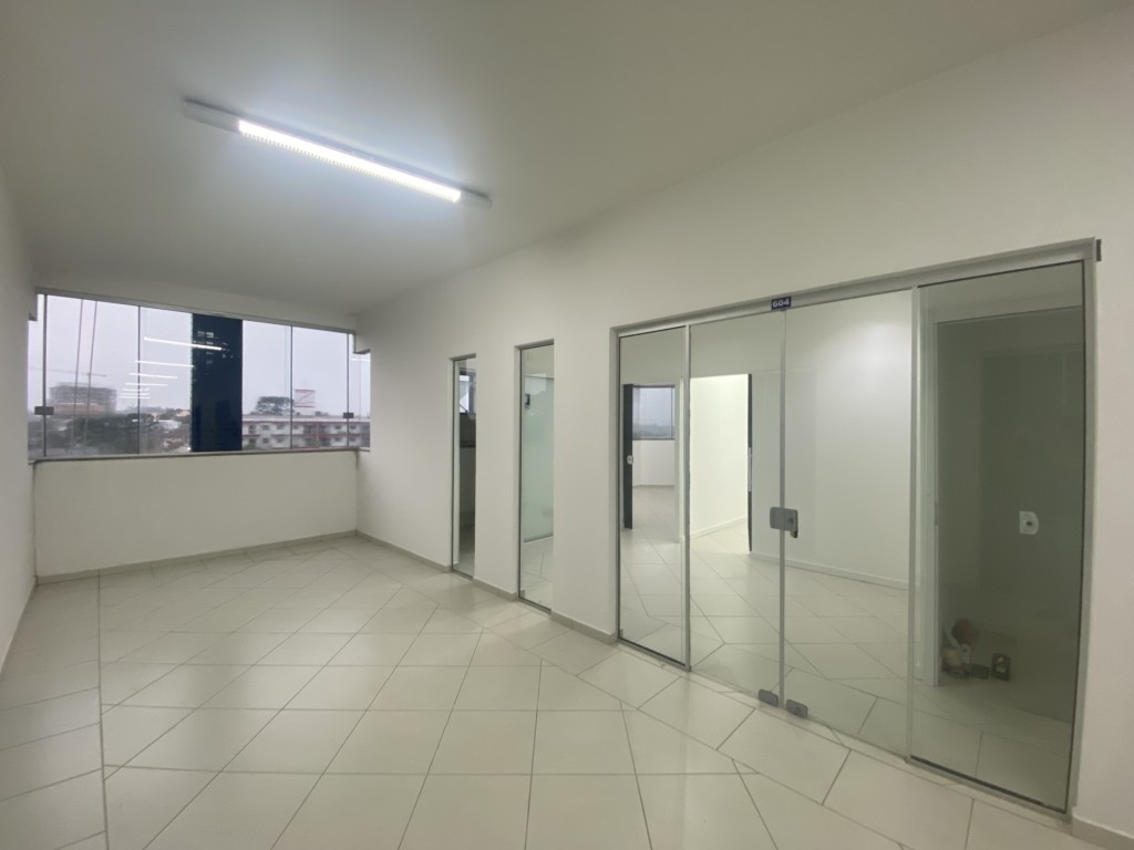 Sala para locacao no Nossa Senhora Aparecida em Mafra com 74,3m² por R$ 1.860,00