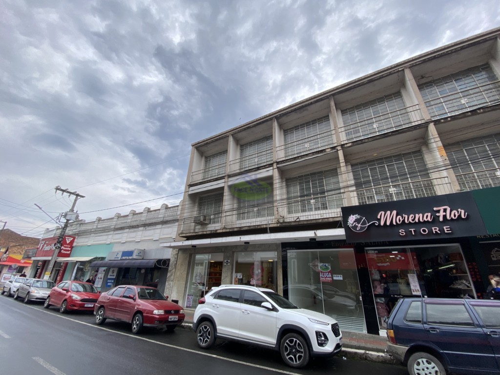 Loja para locacao no Centro I Baixada em Mafra com 30m² por R$ 4.560,00