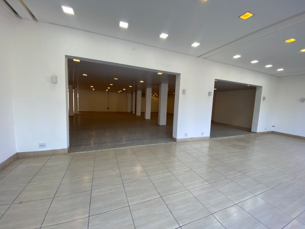 Loja para locacao no Centro I Baixada em Mafra com 362m² por R$ 10.800,00