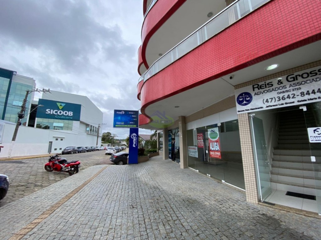 Loja para locacao no Centro I Baixada em Mafra com 120m² por R$ 4.680,00