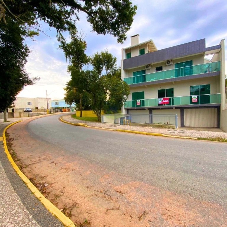 Loja para locacao no Centro em Rio Negro com 100m² por R$ 4.788,00