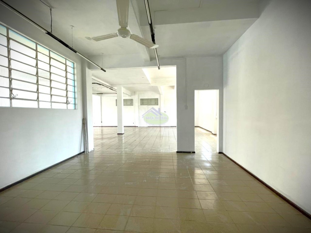 Loja para locacao no Centro II Alto de Mafra em Mafra com 140m² por R$ 4.800,00