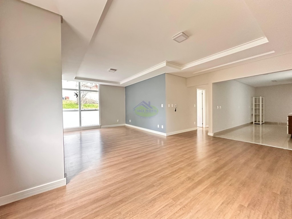 Apartamento para locacao no Centro I Baixada em Mafra com 148,72m² por R$ 3.540,00