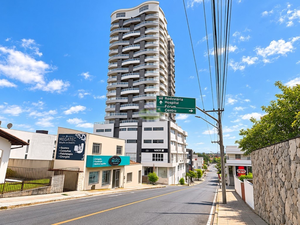 Apartamento para locacao no Vila Ferroviaria em Mafra com 174,18m² por R$ 3.540,00