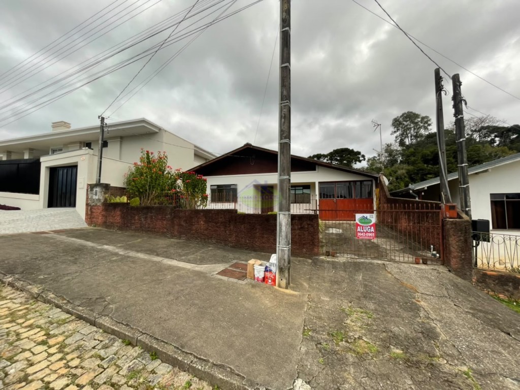 Casa Residencial para locacao no Centro II Alto de Mafra em Mafra com 572,65m² por R$ 2.640,00
