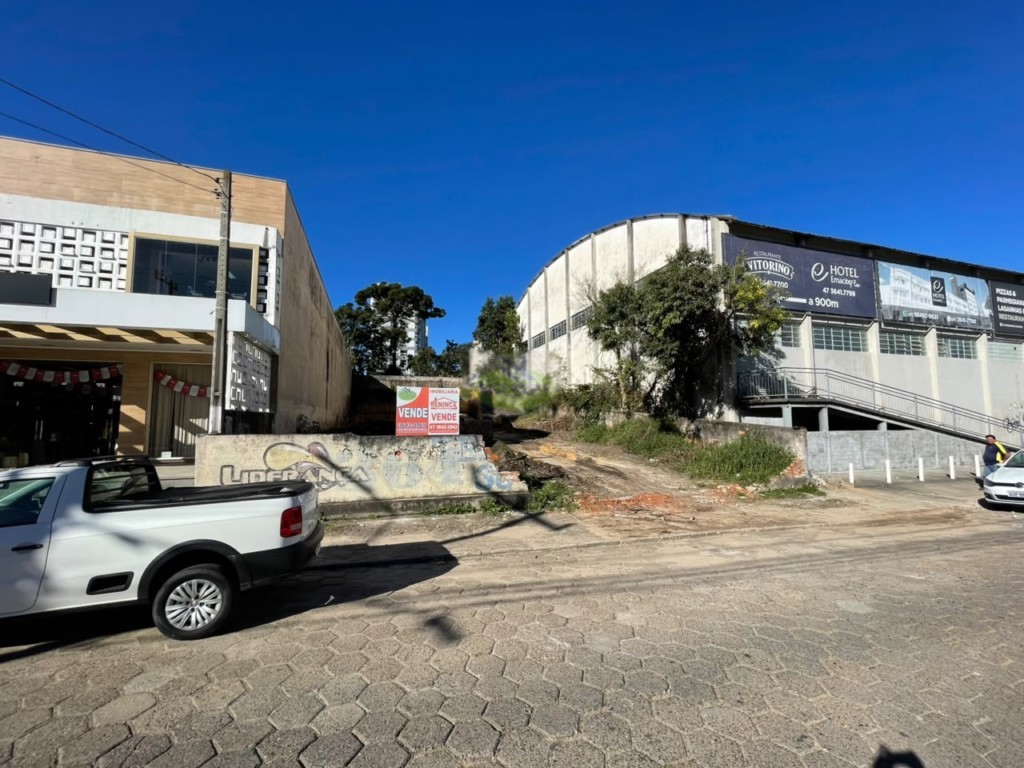 Terreno para venda no Centro I Baixada em Mafra com 663,55m² por R$ 2.000.000,00
