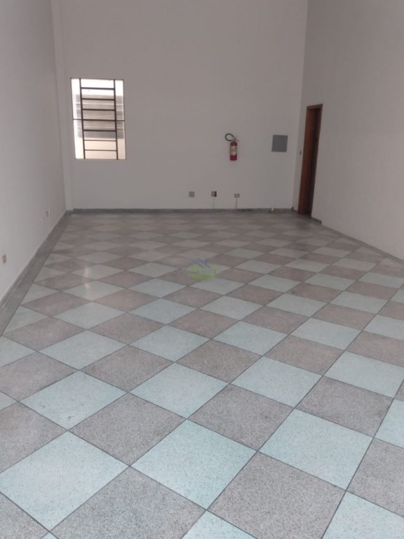 Loja para locacao no Centro em Rio Negro com 51,85m² por R$ 2.400,00