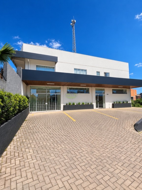 Sala para locacao no Jardim do Moinho em Mafra com 100m² por R$ 3.120,00