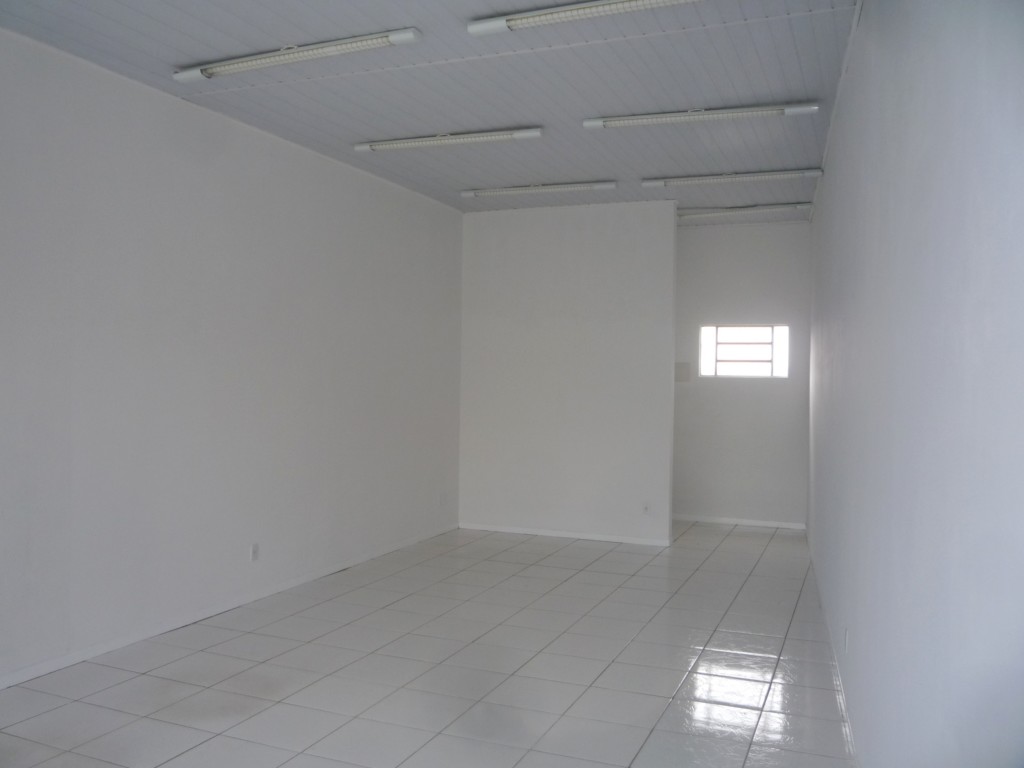 Loja para locacao no Centro em Mafra com 42,57m² por R$ 3.480,00