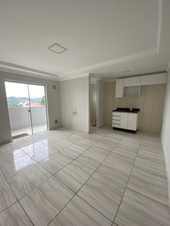 Apartamento para locacao no Centro em Mafra com 75,35m² por R$ 1.800,00