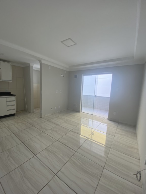 Apartamento para locacao no Centro em Mafra com 75,35m² por R$ 1.560,00