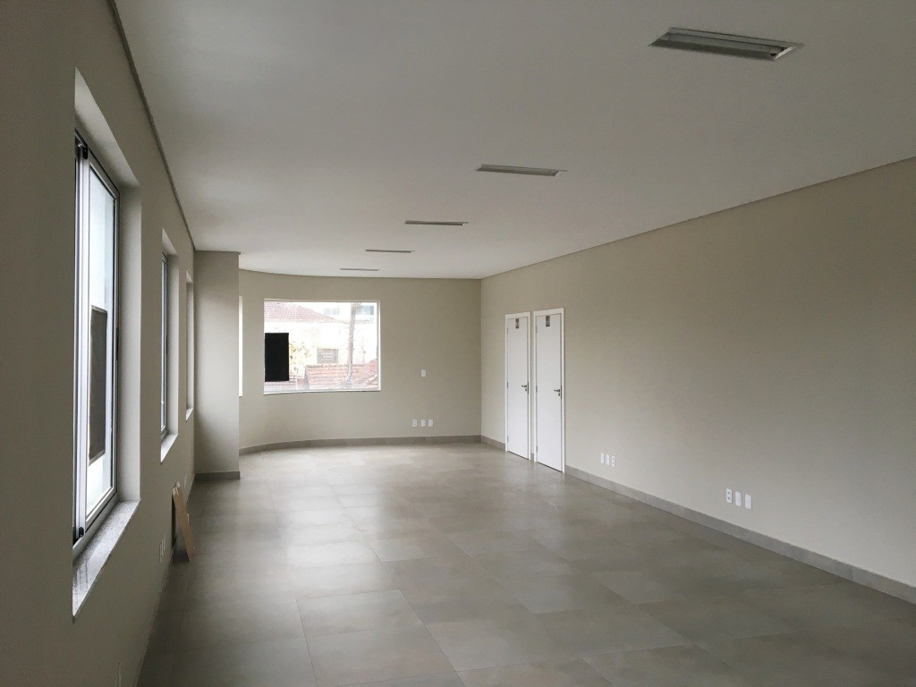 Sala para locacao no Centro em Mafra com 67,68m² por R$ 2.160,00