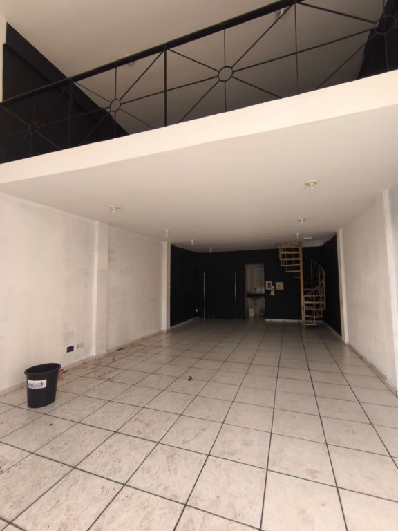 Loja para locacao no Centro em Rio Negro com 61,8m² por R$ 3.000,00