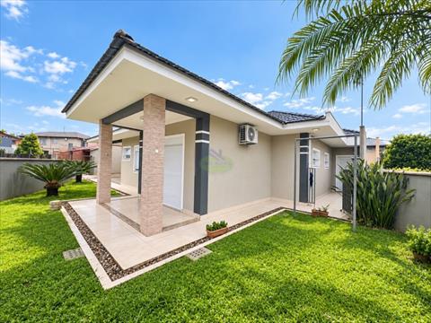 Casa Residencial para locacao no Bom Jesus em Rio Negro com 410m² por R$ 4.440,00