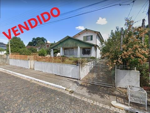 Casa Madeira para venda no Vila Parana em Rio Negro com 1.170m² por R$ 320.000,00