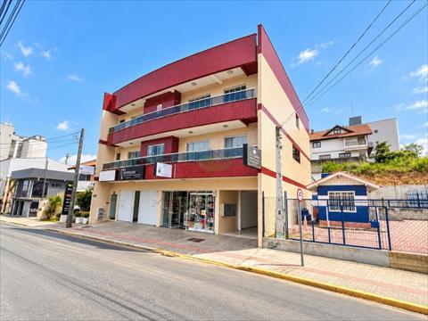 Apartamento para locacao no Jardim Moinho em Mafra com 134,43m² por R$ 2.640,00