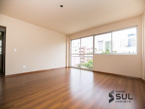 Apartamento para locacao no Agua Verde em Curitiba com 116,95m² por R$ 3.050,00