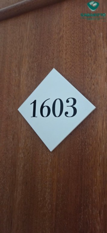 Apartamento para locacao no Centro em Curitiba com 0m² por R$ 2.250,00