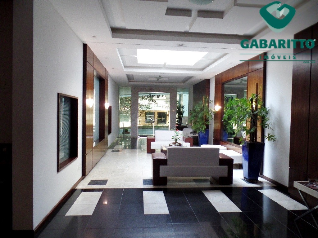 Apartamento para locacao no Centro em Curitiba com 61,5m² por R$ 1.800,00