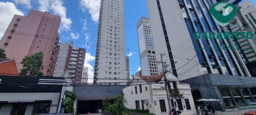 Apartamento para locacao no Centro em Curitiba com 47m² por R$ 2.250,00