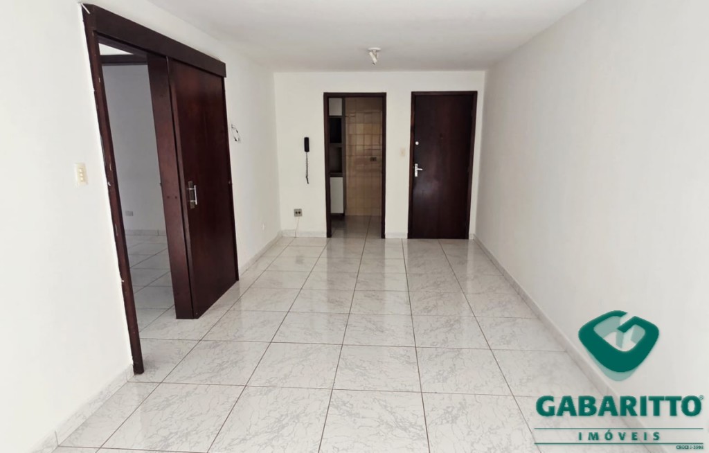Apartamento para locacao no Reboucas em Curitiba com 70,2m² por R$ 1.750,00