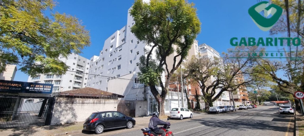 Apartamento para locacao no Alto da XV em Curitiba com 50m² por R$ 2.200,00