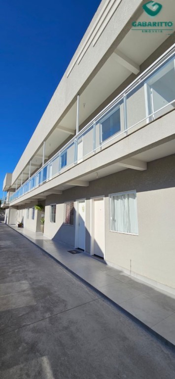 Apartamento para locacao no Uberaba em Curitiba com 38m² por R$ 1.055,55