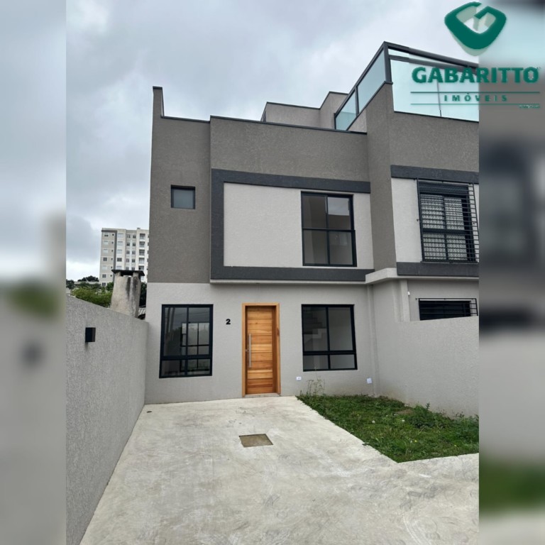 Sobrado para venda no Lindoia em Curitiba com 147m² por R$ 679.000,00