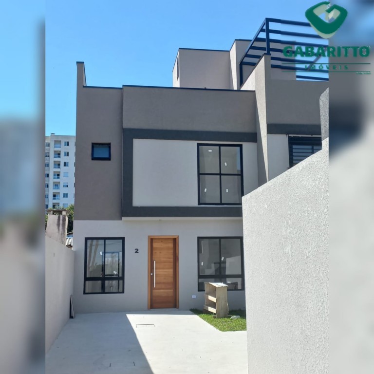 Sobrado para venda no Lindoia em Curitiba com 147m² por R$ 679.000,00