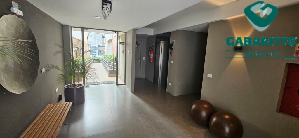 Apartamento para locacao no Agua Verde em Curitiba com 92m² por R$ 2.777,77