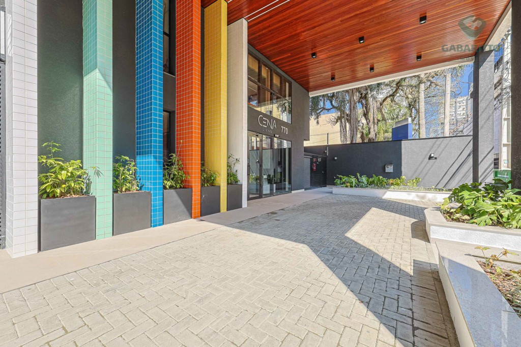 Apartamento para locacao no Centro em Curitiba com 40,65m² por R$ 2.600,00