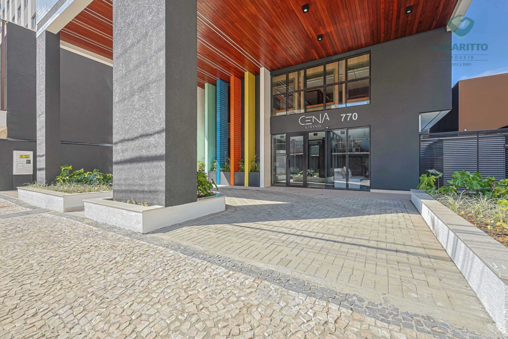 Apartamento para locacao no Centro em Curitiba com 27,91m² por R$ 2.500,00